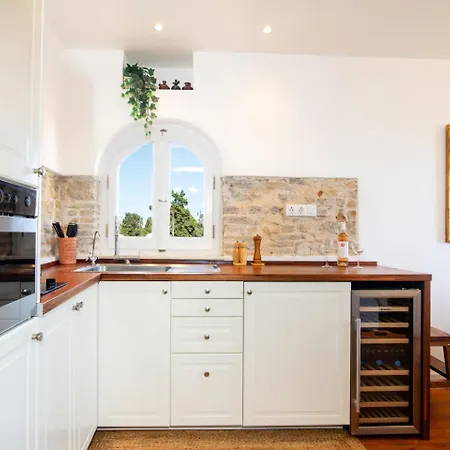 Korifo Old Town By Corfuescapes